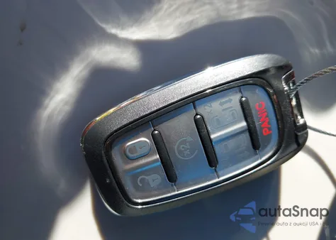 2017 Chrysler Pacifica Touring-L Plus z USA, uszkodzony, nr VIN 2C4RC1EG9HR764179